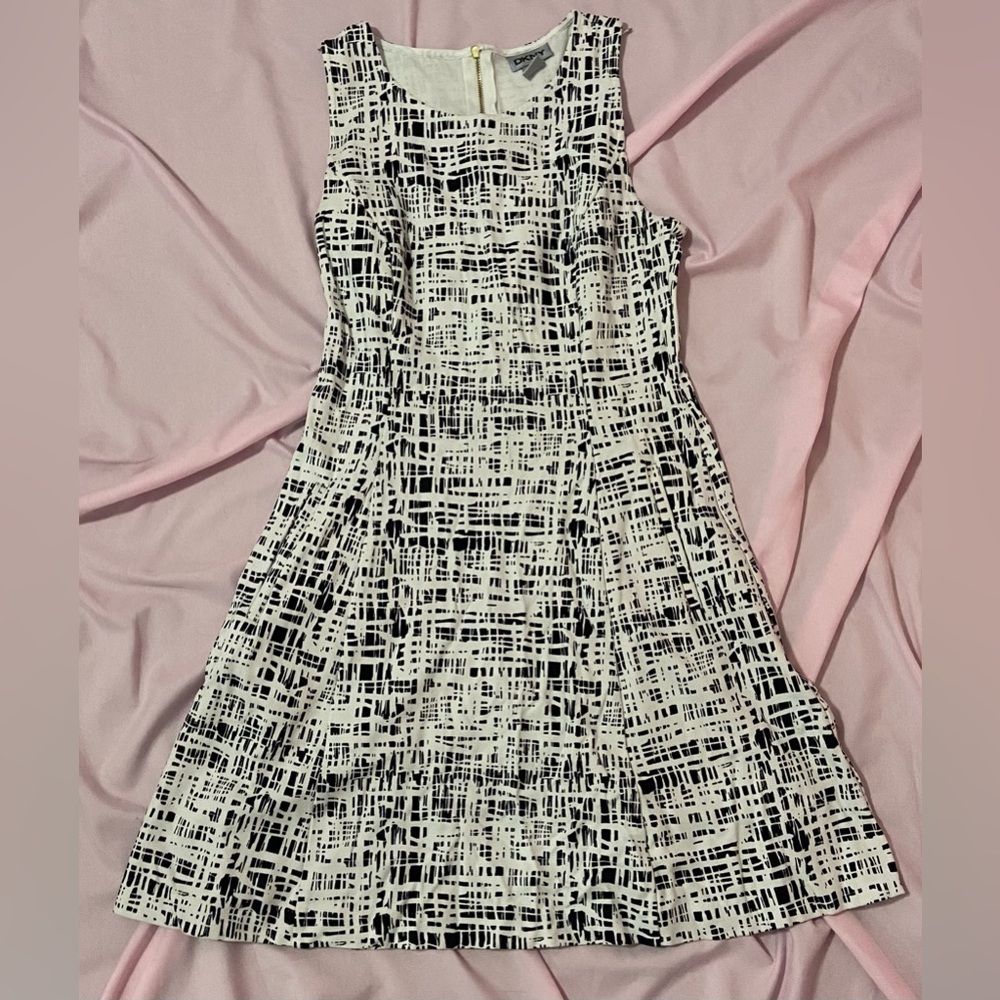 womens black and white white ruffled mini dress